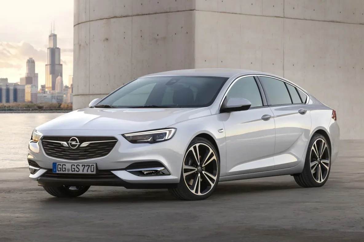 Nowy Opel Insignia Grand Sport