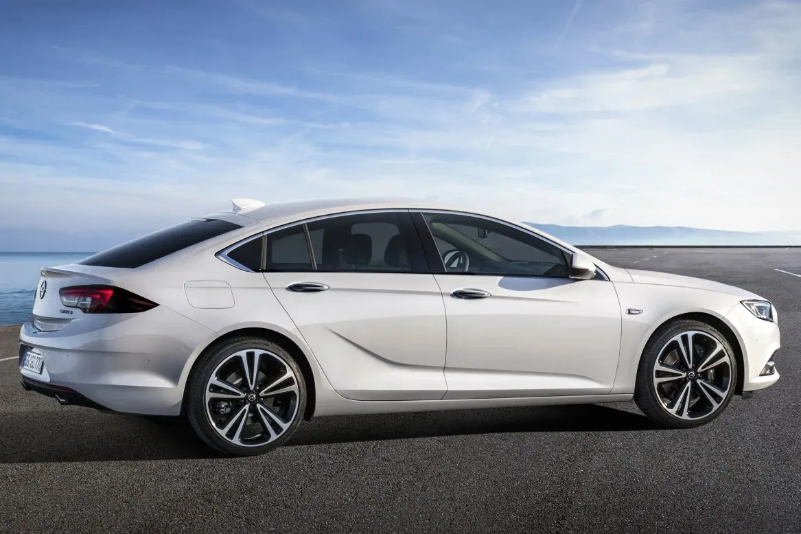 Nowy Opel Insignia Grand Sport