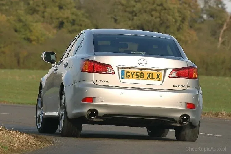 Lexus IS II