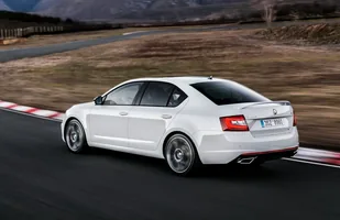 Skoda Octavia RS po liftingu — zdjęcie 2