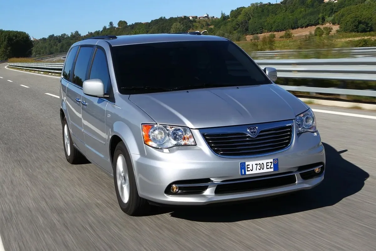 Lancia Voyager