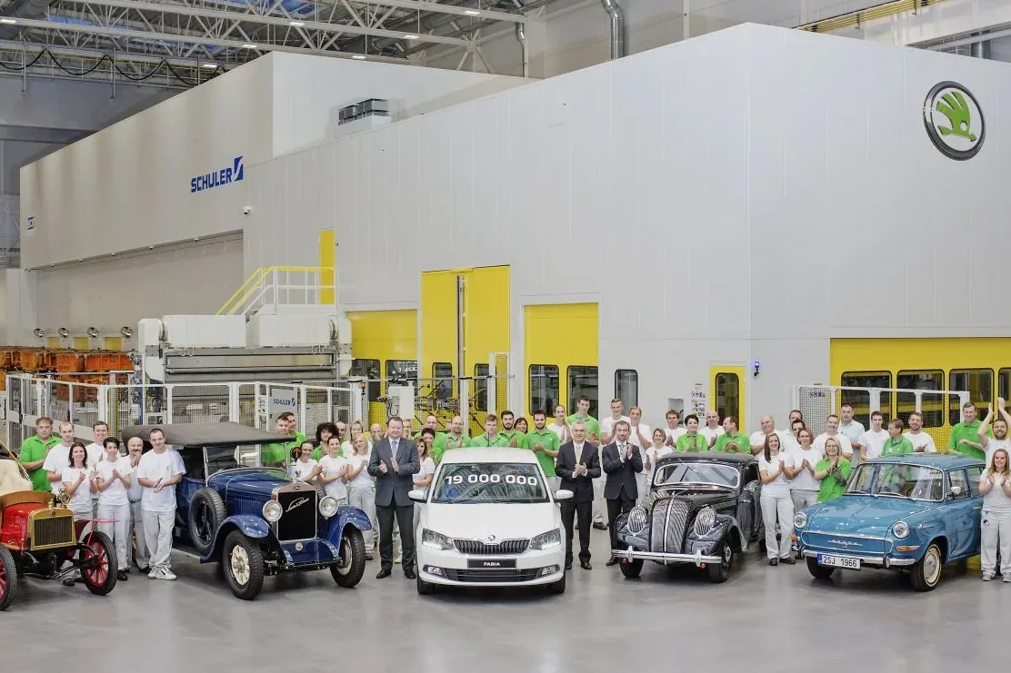 19 mln aut z Mlada Boleslav
