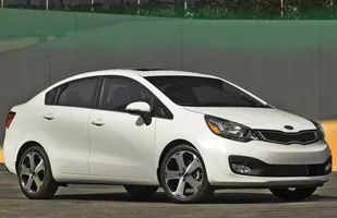 Kia Rio sedan. Piękna, znamy ceny! — zdjęcie 4