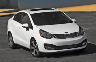 Kia Rio sedan. Piękna, znamy ceny! — zdjęcie 6
