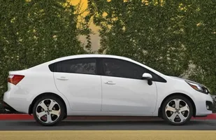 Kia Rio sedan. Piękna, znamy ceny! — zdjęcie 7