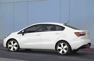 Kia Rio sedan. Piękna, znamy ceny! — zdjęcie 8