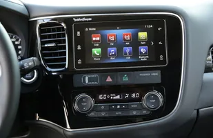 Mitsubishi Outlander po zmianach. Ceny — zdjęcie 2
