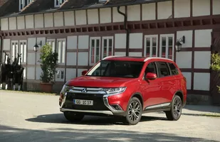 Mitsubishi Outlander po zmianach. Ceny — zdjęcie 1