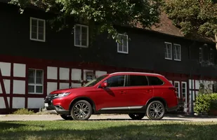 Mitsubishi Outlander po zmianach. Ceny — zdjęcie 8