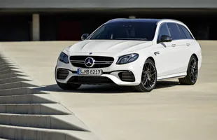 Mercedes-AMG E 63 4MATIC+  jako kombi — zdjęcie 2