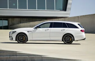Mercedes-AMG E 63 4MATIC+  jako kombi — zdjęcie 3