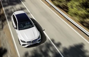 Mercedes-AMG E 63 4MATIC+  jako kombi — zdjęcie 7