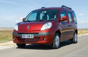 Renault zbuduje nową limuzynę. Wspólnie z Mercedesem! — zdjęcie 12