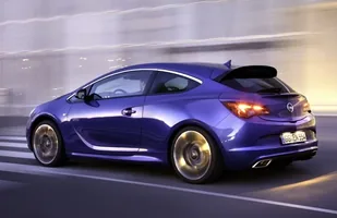 Opel Astra OPC - najmocniejszy w historii — zdjęcie 2