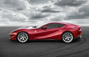 Ferrari 812 Superfast — zdjęcie 5