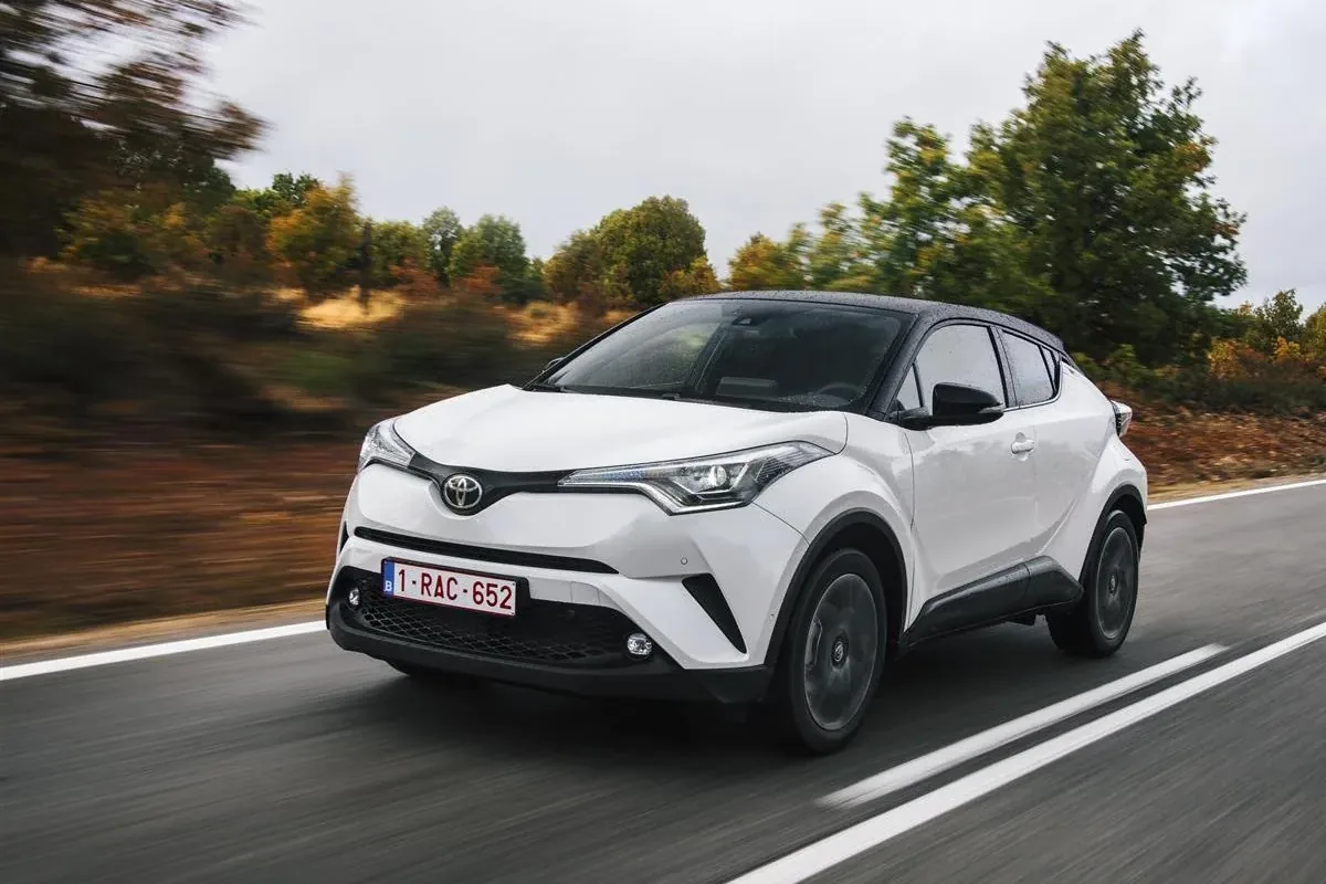 Toyota C-HR. Jeden z najnowszych modeli, również hybrydowych