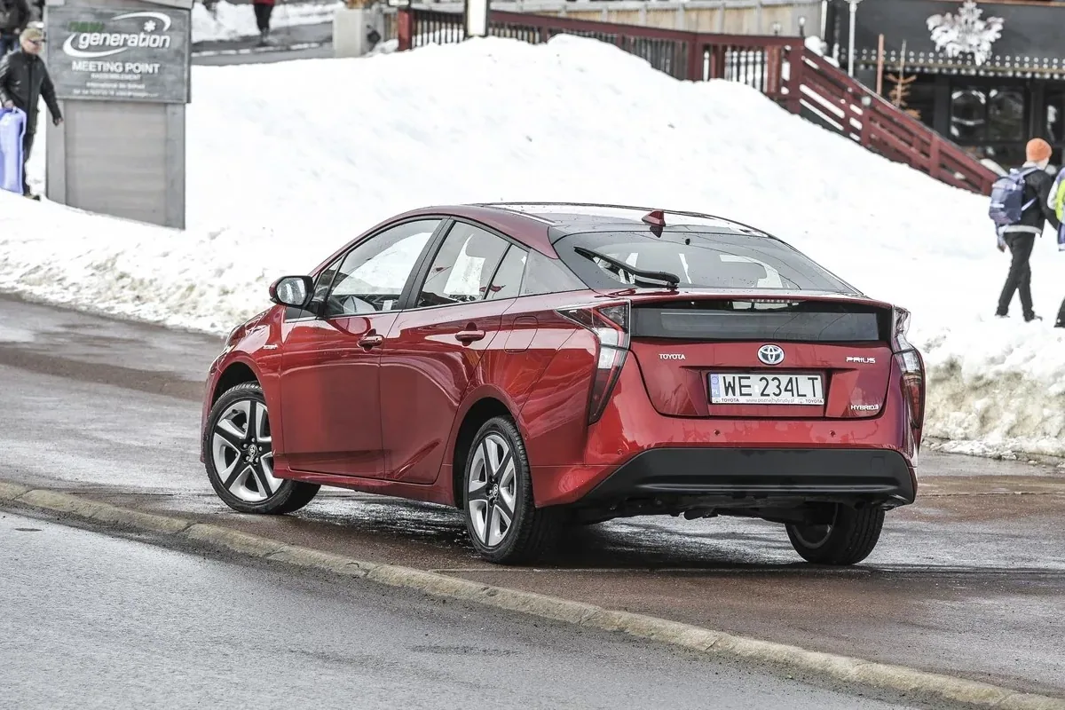 Toyota Prius IV