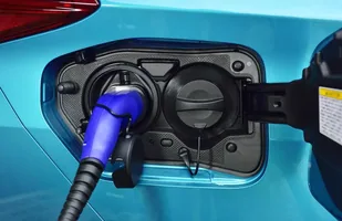 Toyota Prius Plug-in Hybrid. Ceny — zdjęcie 2