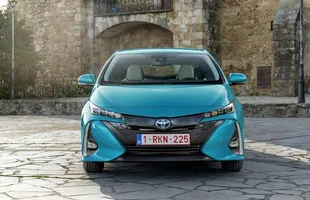 Toyota Prius Plug-in Hybrid. Ceny — zdjęcie 6