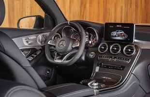 Mercedes-AMG GLC 63 4MATIC+ i GLC 4MATIC+ Coupe — zdjęcie 3