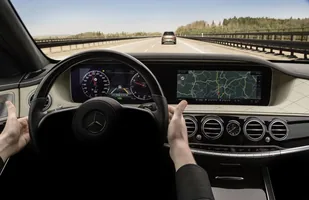 Mercedes klasy S po liftingu — zdjęcie 4