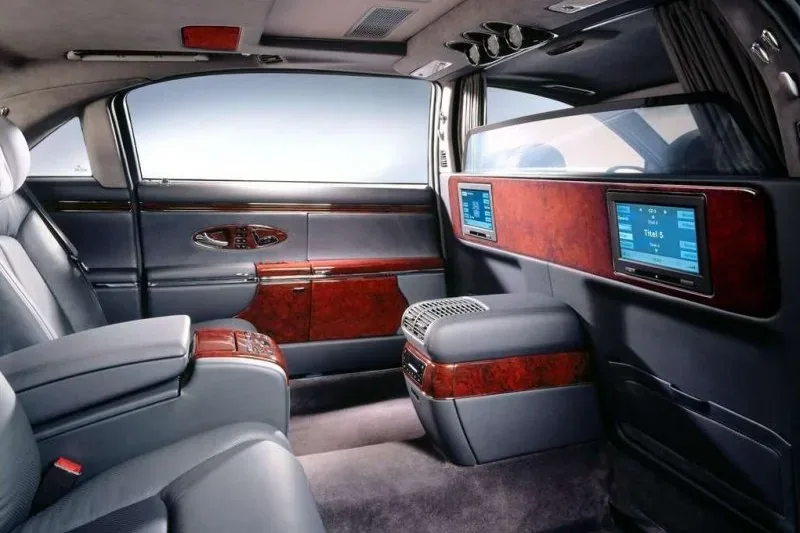 "Długi" Maybach 62