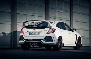Honda Civic Type R z rekordem Nurburgringu — zdjęcie 2