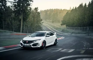 Honda Civic Type R z rekordem Nurburgringu — zdjęcie 4