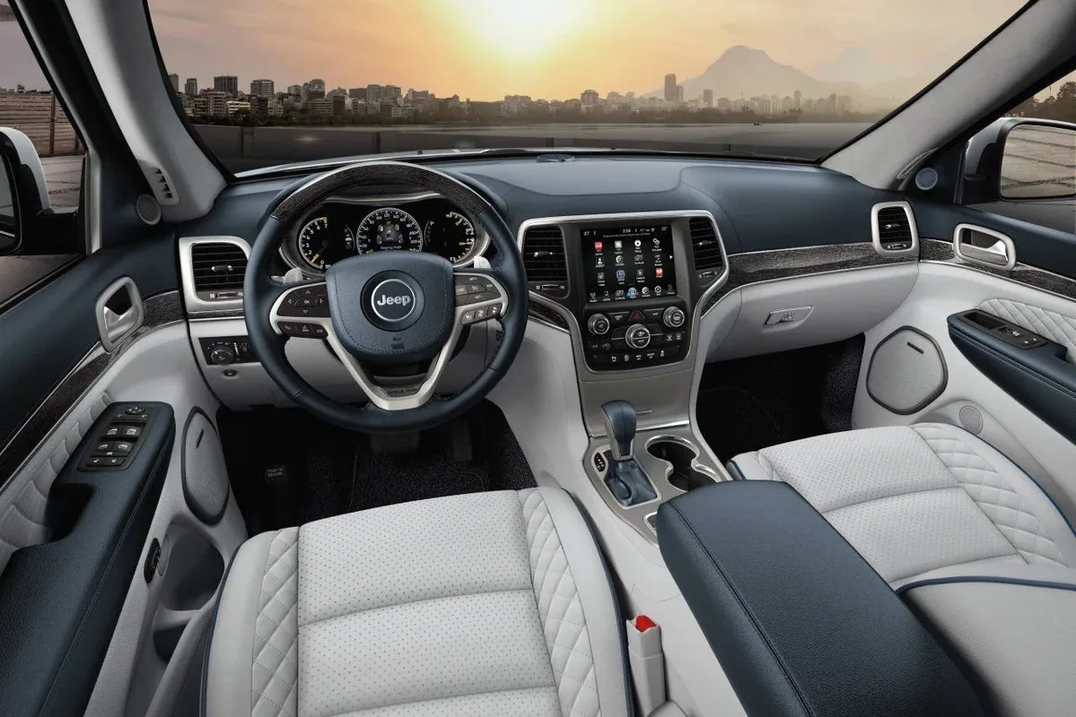 Jeep Grand Cherokee Summit Signature