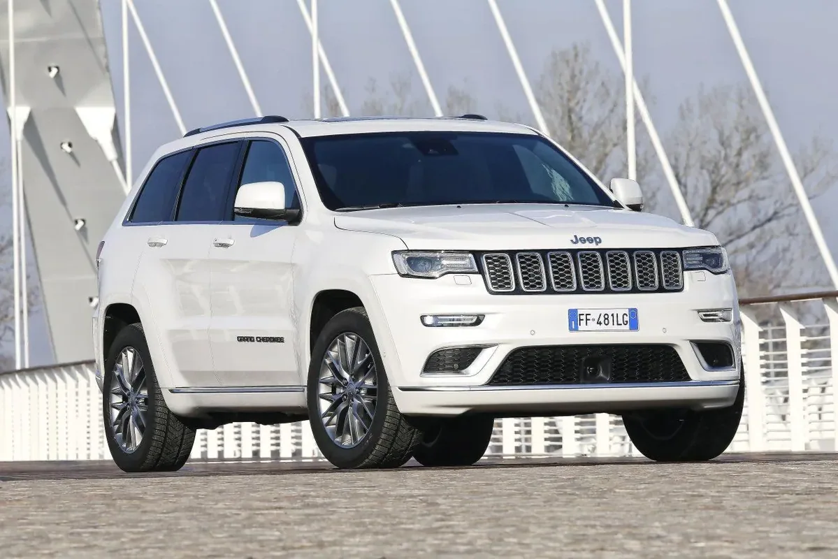 Jeep Grand Cherokee Summit Signature