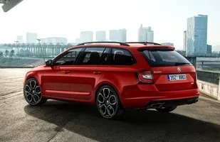 Skoda Octavia RS245 już w salonach. Znamy cenę! — zdjęcie 4