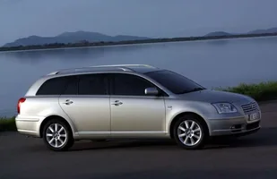 Toyota Avensis II. Nieźle, ale nie od razu! — zdjęcie 2