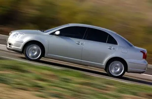 Toyota Avensis II. Nieźle, ale nie od razu! — zdjęcie 6