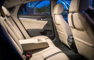 Honda Civic sedan już w Polsce — zdjęcie 6