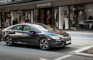 Honda Civic sedan już w Polsce — zdjęcie 7