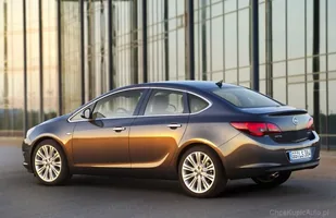 Używane: Opel Astra IV (J) — zdjęcie 4