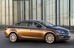 Używane: Opel Astra IV (J) — zdjęcie 5
