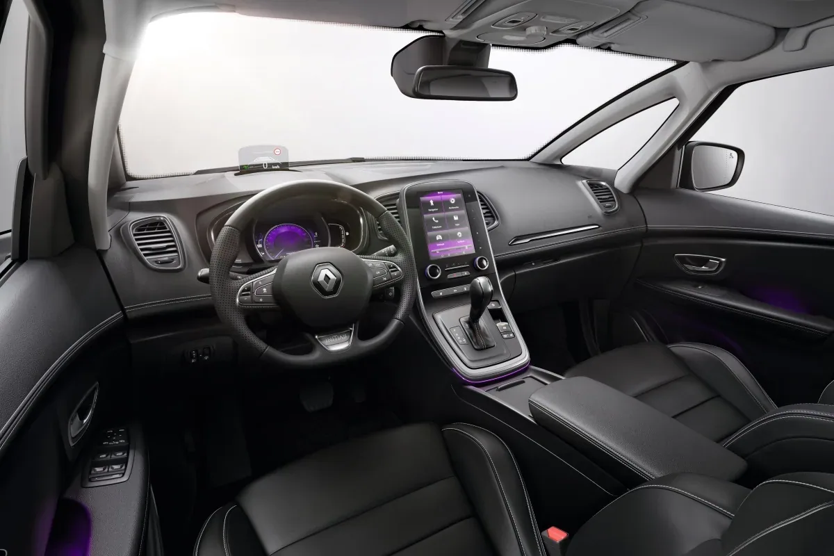 Renault Scenic Initiale Paris