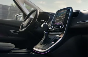 Renault Scenic i Grand Scenic Initiale Paris — zdjęcie 4