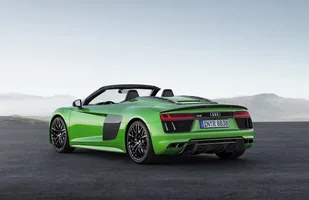 Audi R8 Spyder V10 plus — zdjęcie 2