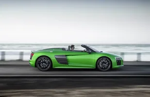Audi R8 Spyder V10 plus — zdjęcie 7