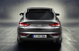 Hyundai i30 Fastback — zdjęcie 3