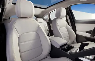 Jaguar E-PACE — zdjęcie 7