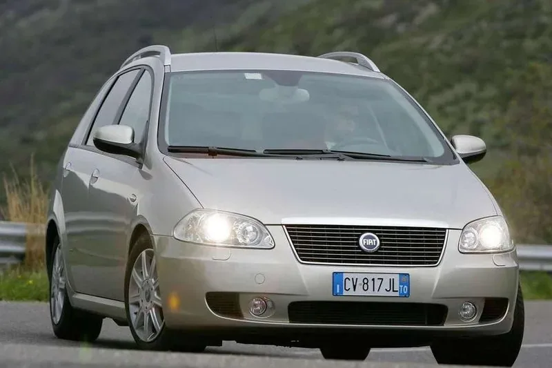 Fiat Croma, wersja sprzed liftingu (model roku 2005)