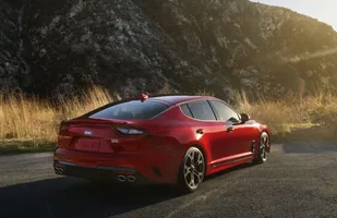 Kia Stinger - polskie ceny! — zdjęcie 5