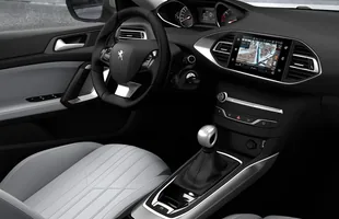 Peugeot 308 po liftingu już w salonach — zdjęcie 2