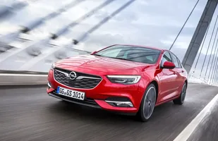 Opel Insignia ze świetną sprzedażą — zdjęcie 1