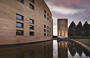 Rekordowe wyniki Aston Martina