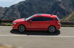 Subaru Impreza — zdjęcie 6