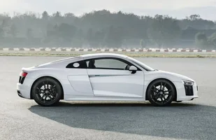 Audi R8 V10 RWS. Tylko 999 sztuk — zdjęcie 6